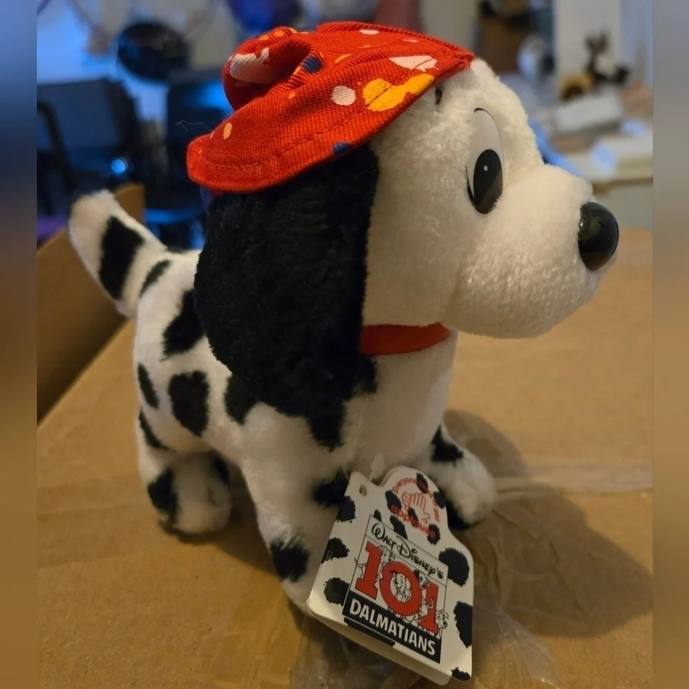 Disney 101 Dalmatians Applause Dog W/ Paint Splatter Red Hat Plush Vintage NEW🐾